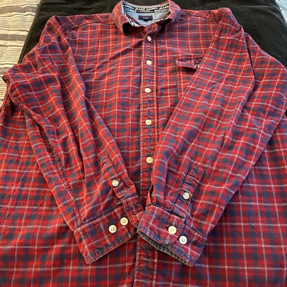 Tommy Hilfiger long-sleeved button up XL - Picture 2 of 4